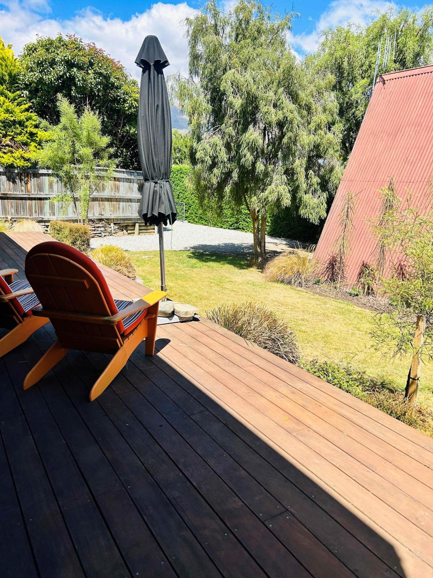 Modern Kowhai Cottage Ванака Екстер'єр фото